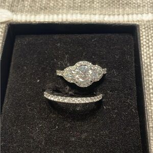 Elegant Silver Women's Ring Set